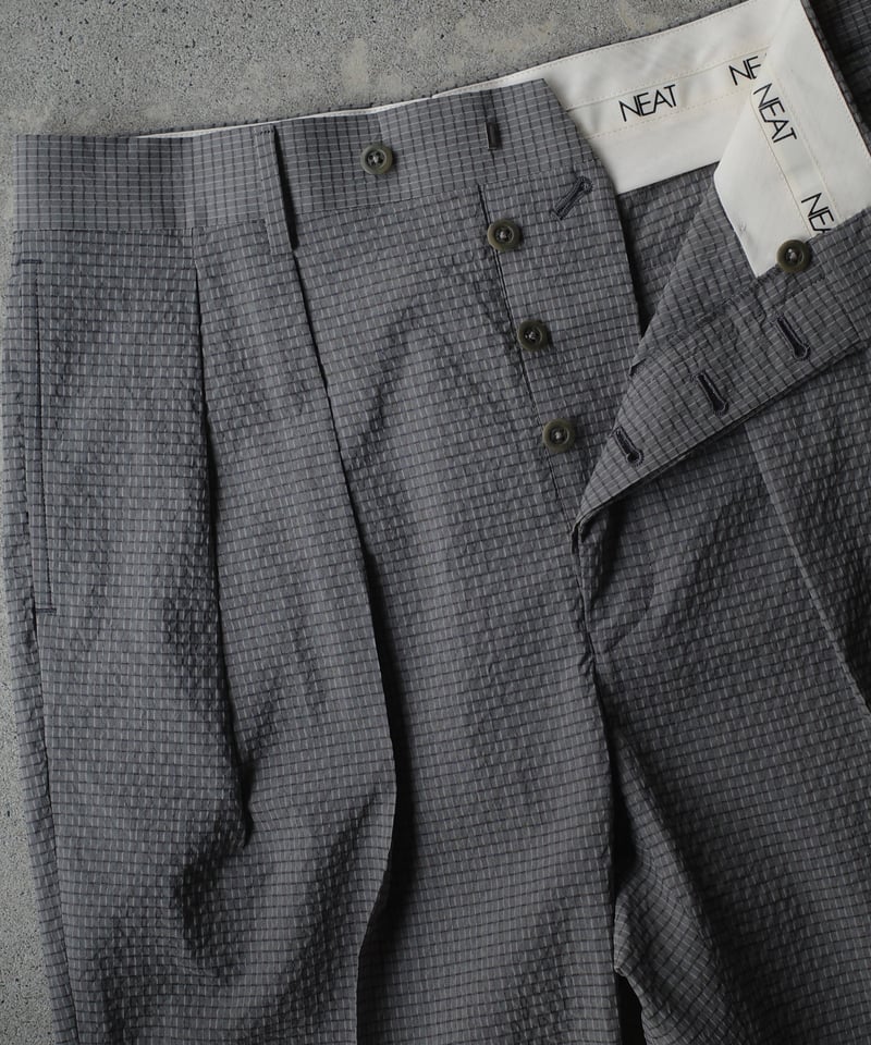 NEAT - Dot's Seersucker - Wide / Gray | DAMAGED