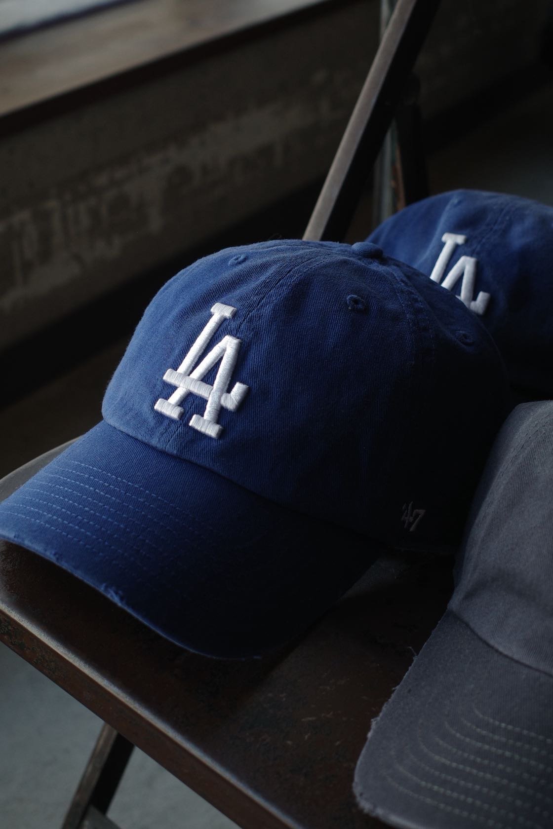 New York Yankees Damaged Cap / Los Angeles Dodg