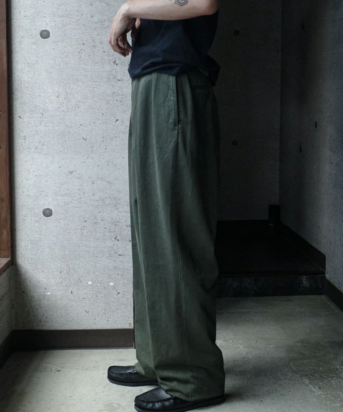 【目立った汚れ等なし】WhimGazetteチノパンツ（36） 目立った汚れ等なし】WhimGazetteチノパンツ（36） 目立った汚れ