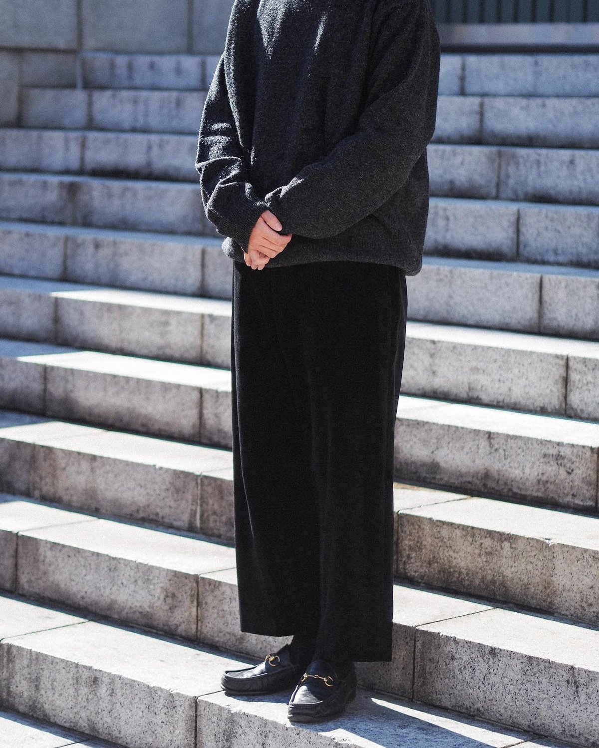 THE DAY - BRITISH CORDUROY TUCK WIDE PANTS - Bl THE DAY - BRITISH CORDUROY TUCK WIDE PANTS - Bl