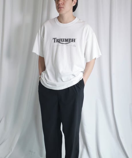 Various White Design Tee -22