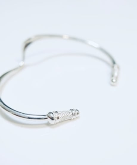 meian sterling silver bangle "Brim"