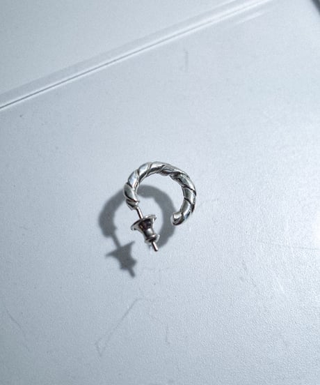 meian sterling silver "Twin twist pierce"