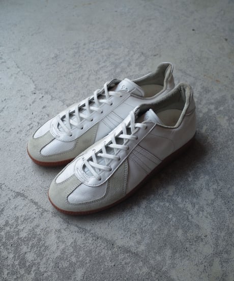 90's Original German Trainer -3 -25.0