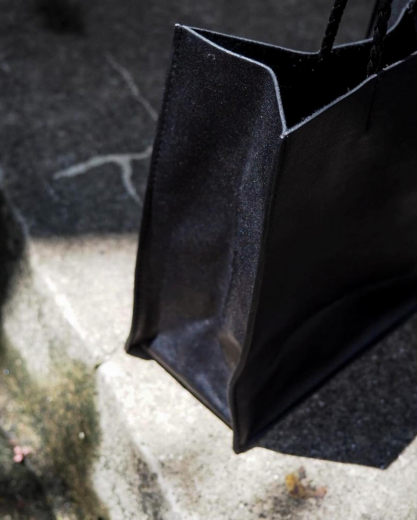 Made in ASAKUSA” LEATHER KAMI BUKURO | DAMAGED