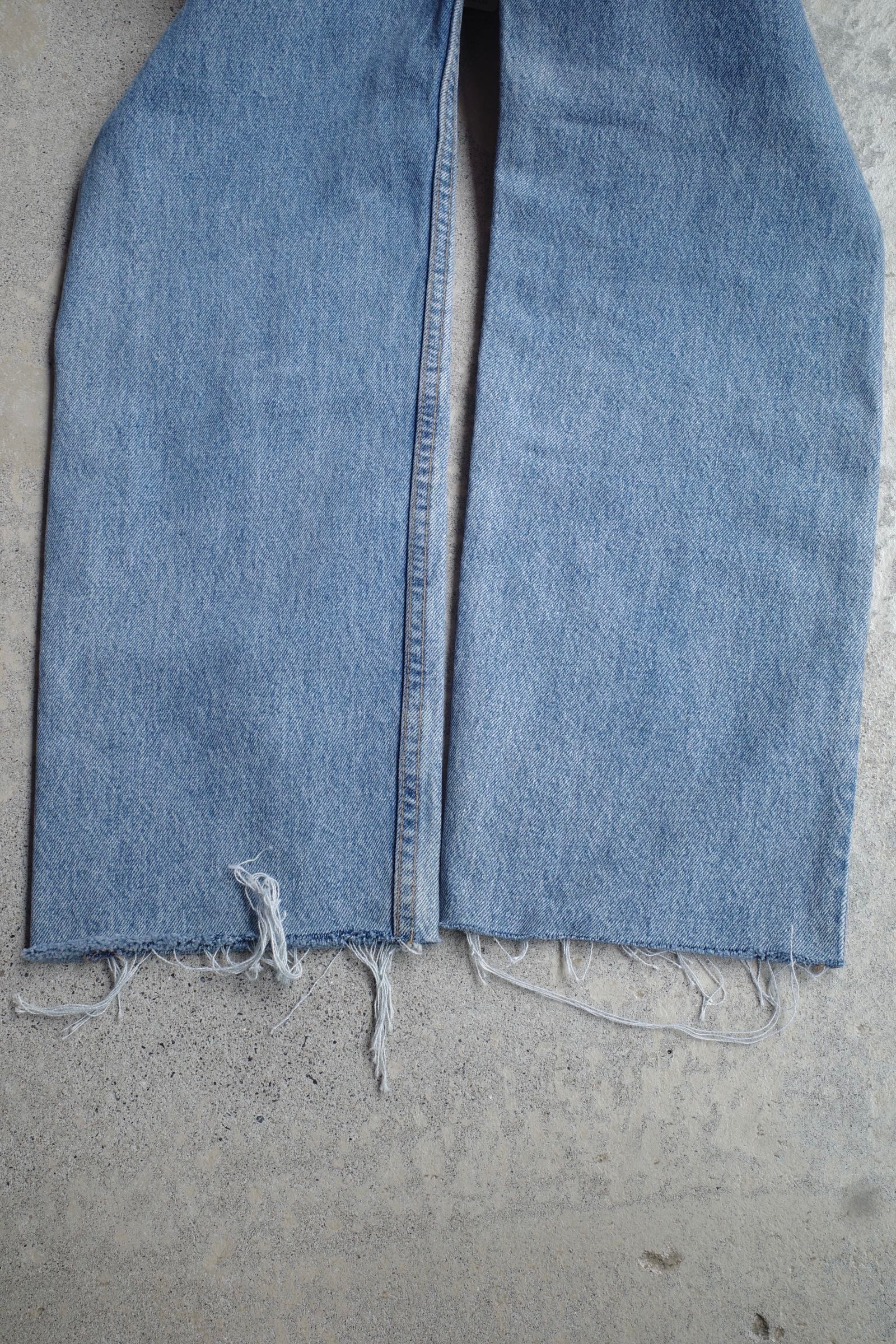 93s Levi's 501 Indigo Blue Cut Off -2 