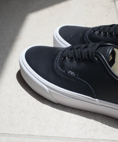 VANS Authentic Leather Black/True White