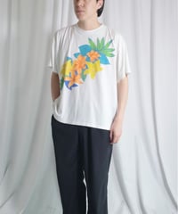 Various White Design Tee -8