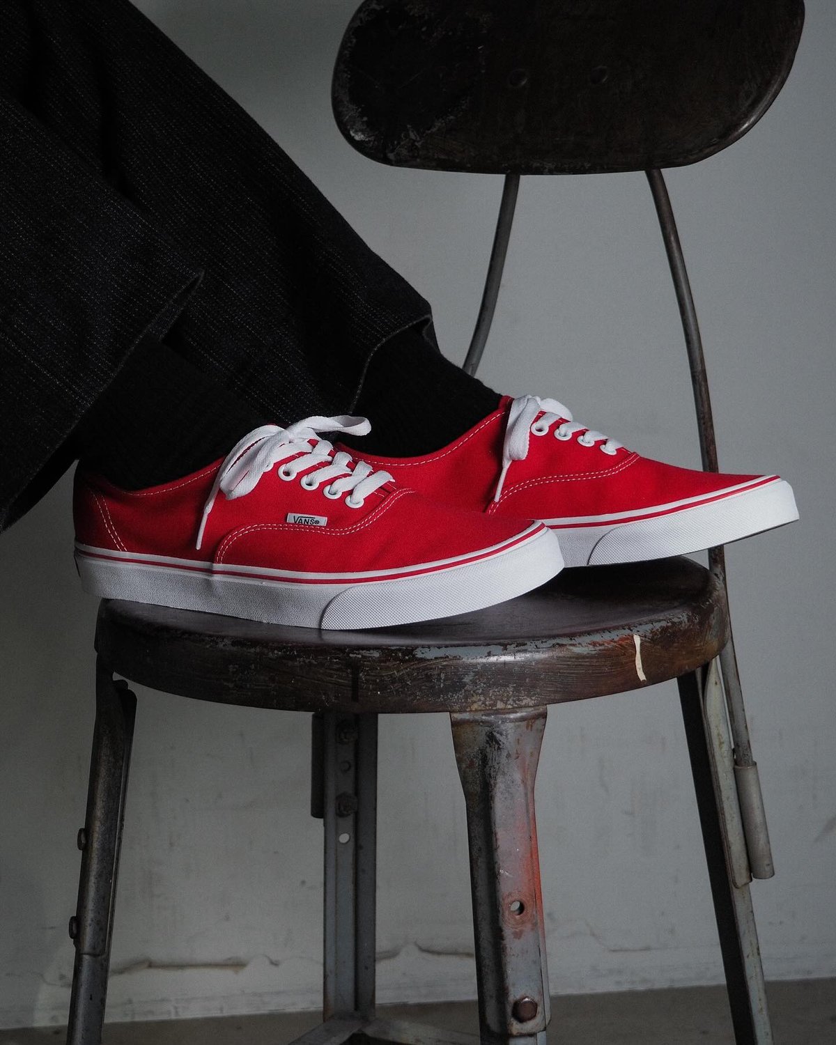 Vans authentic classic red cheap