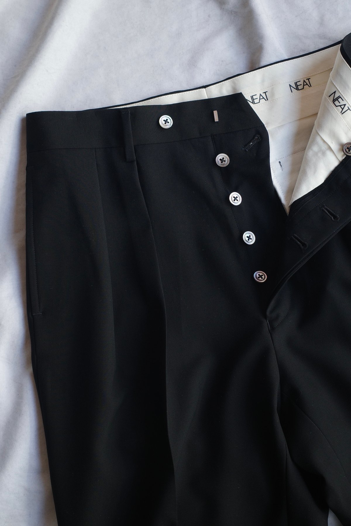 NEAT Wool Poplin Wide -Black | DAMAGEDONE 2nd