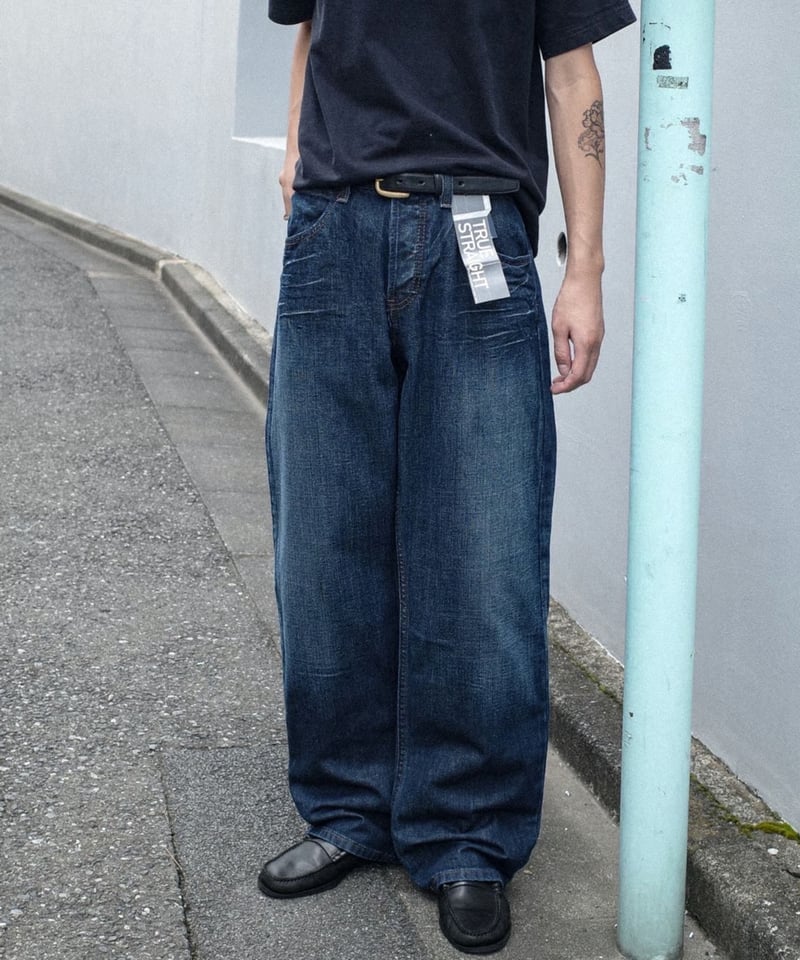 Deadstock Levi's Silver Tab True Straight Denim