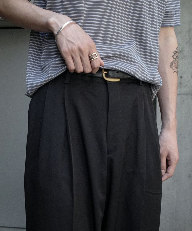 Haggar Classic Fit Pleated Front Pants | DAMAGE