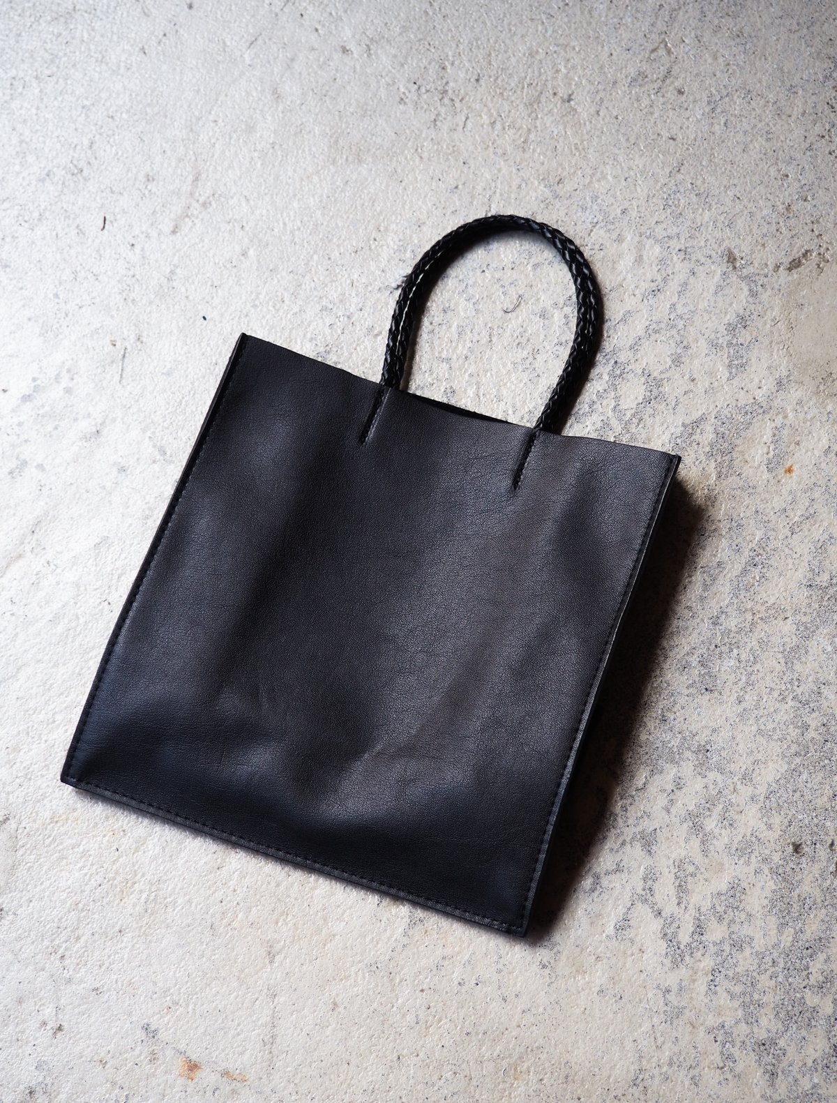 Made in ASAKUSA” LEATHER CONVENI BUKURO Made in ASAKUSA” LEATHER CONVENI BUKURO -BLACK