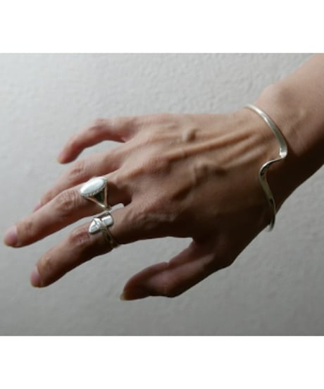meian sterling silver bangle "Brim"