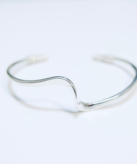 meian sterling silver bangle "Brim"