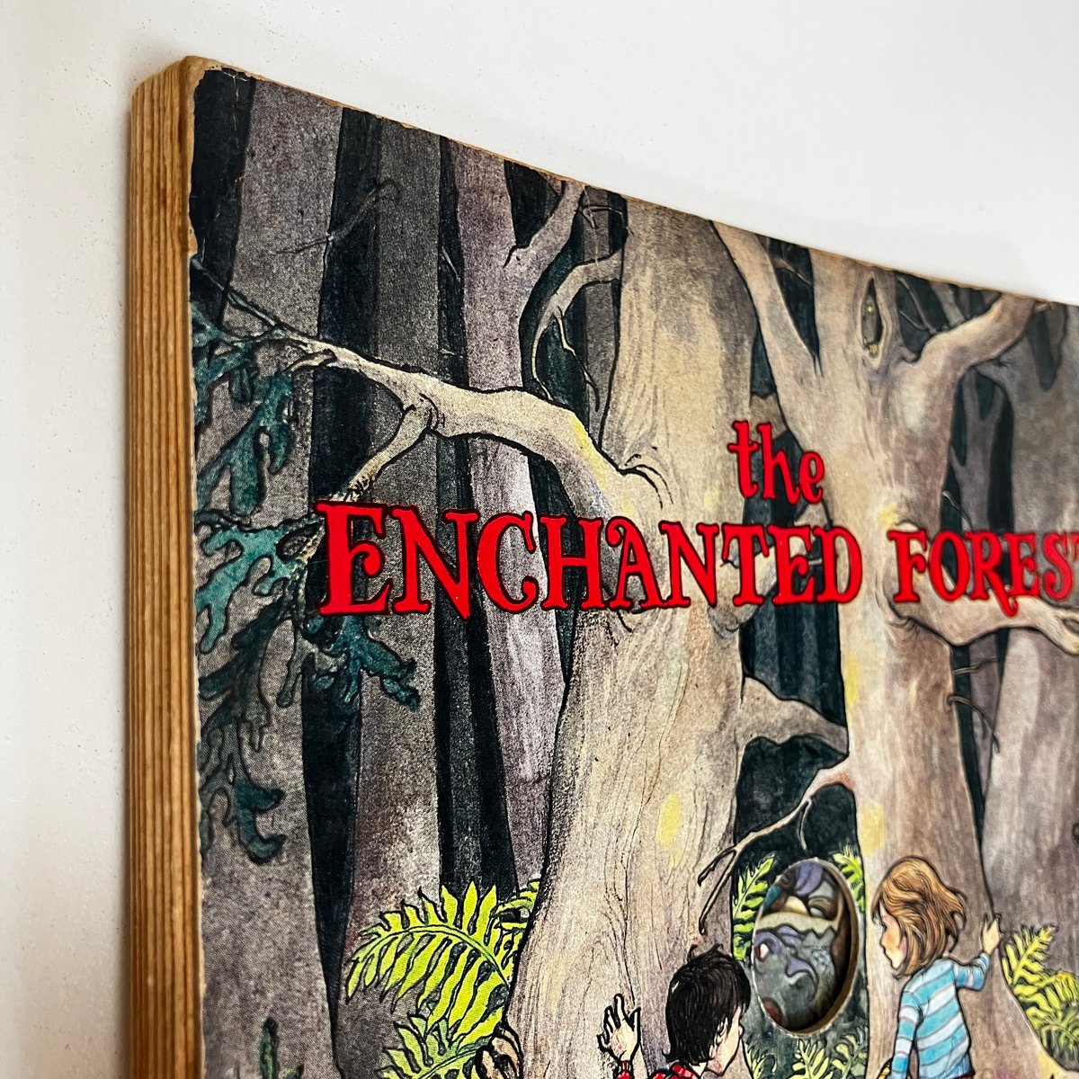 のぞき穴しかけ絵本 the ENCHANTED FOREST （魔法の森） | まなみ古書店