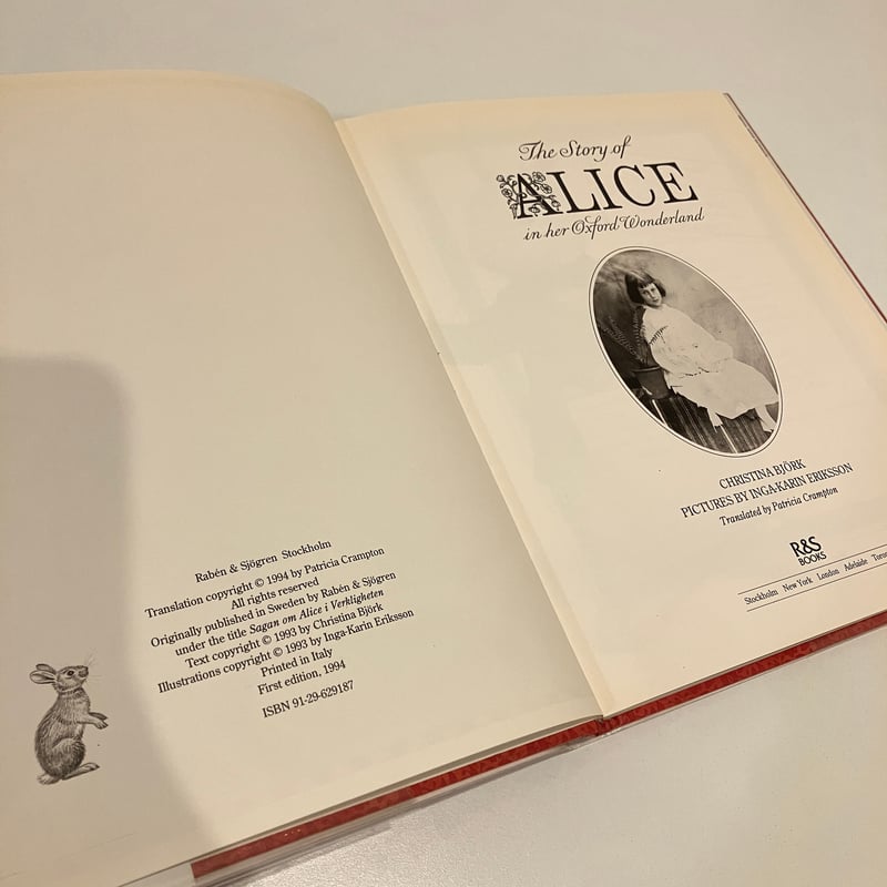 洋書　★ 不思議の国のアリス 不思議の国のアリス』｜本のあらすじ・感想・レビュー・試し読み