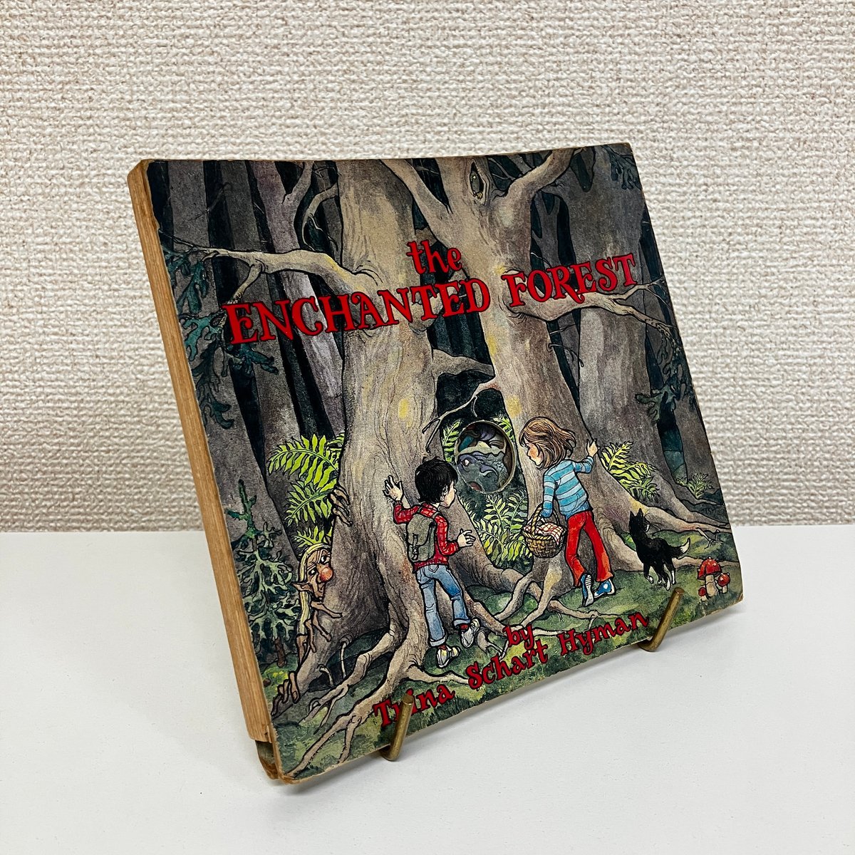 のぞき穴しかけ絵本 the ENCHANTED FOREST （魔法の森） | まなみ古書店