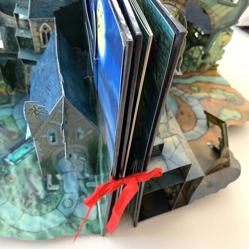 Pop-Up Spooky Castle (しかけ絵本) | まなみ古書店 