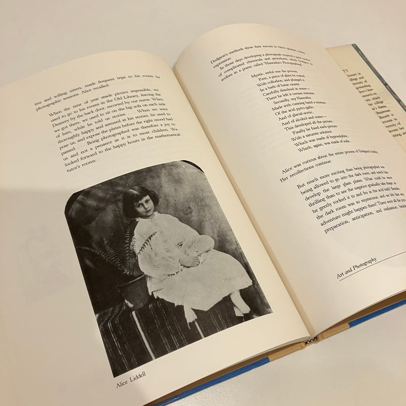 ルイス・キャロル洋書「Very Truly Yours,Charles L.Dodgson,A