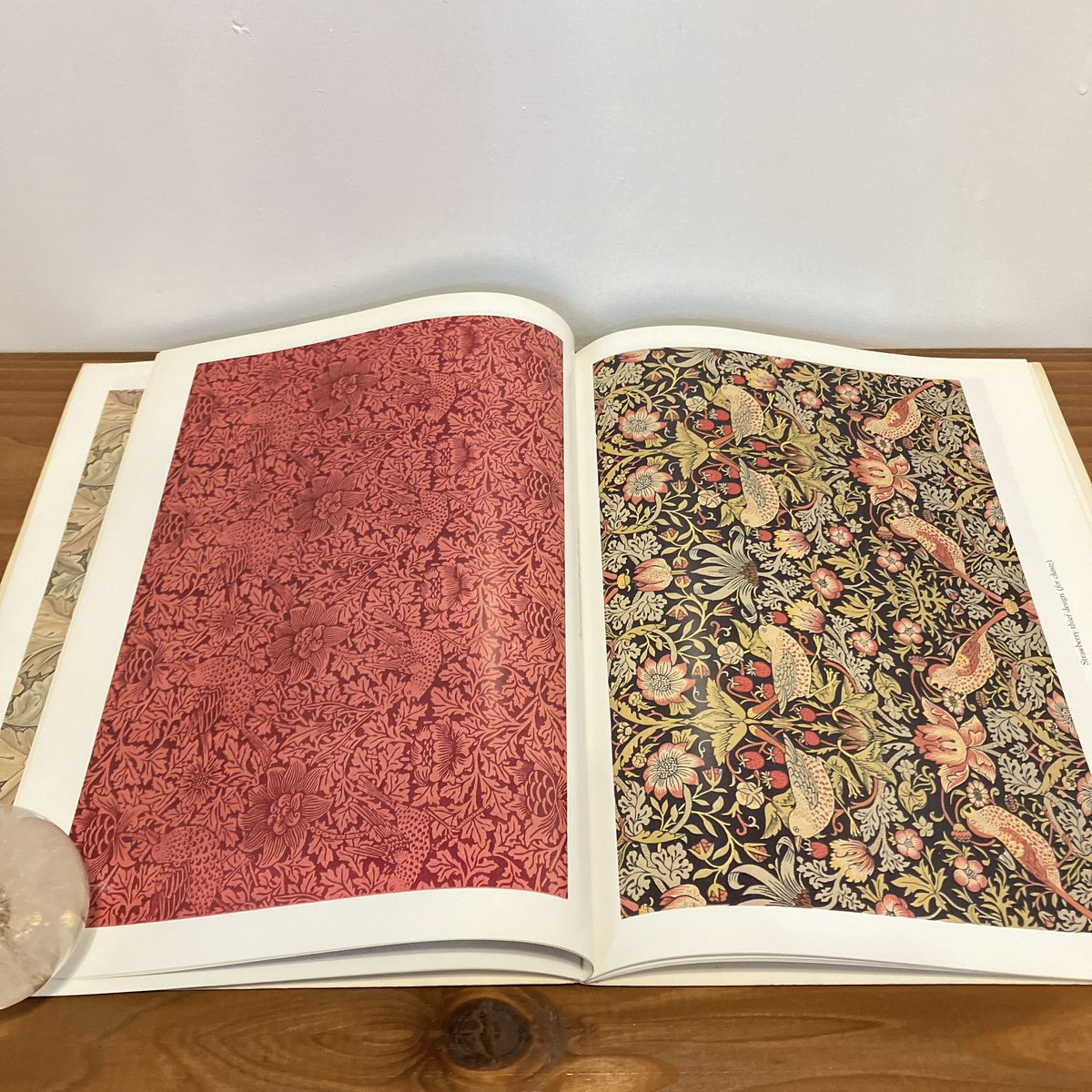 WILLIAM MORRIS FULL-COLOR PATTERNS AND DESIGNS