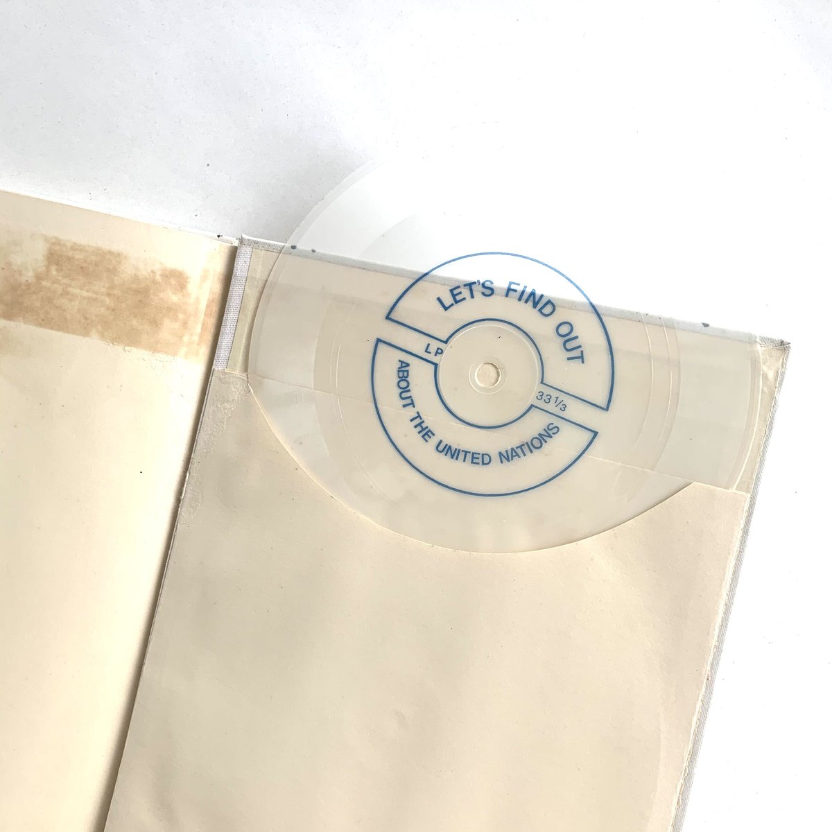 Let's Find Out About the UNITED NATIONS | まなみ古書店