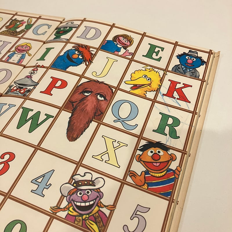 セサミストリート洋書絵本 THE SESAME STREET TREASURY VOLUME.