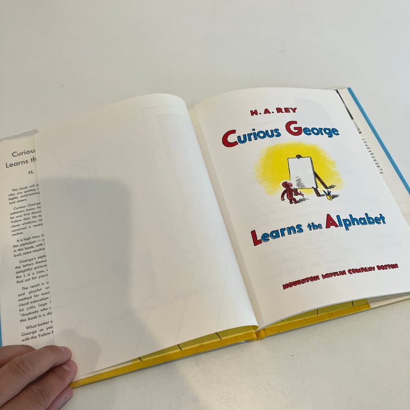Curious George Learns the Alphabet | まなみ古書店