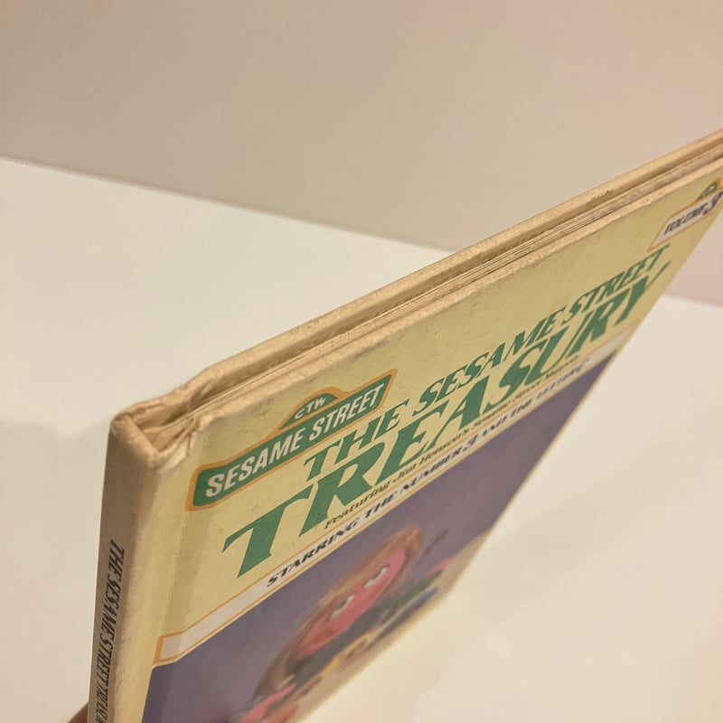 セサミストリート洋書絵本 THE SESAME STREET TREASURY VOLUME.
