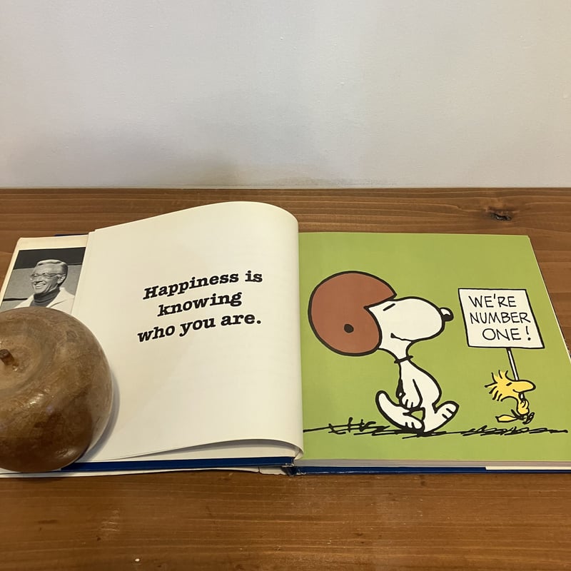happiness is a warm puppy カラー Amazon | Happiness is a Warm Puppy (Peanuts®) | Schulz