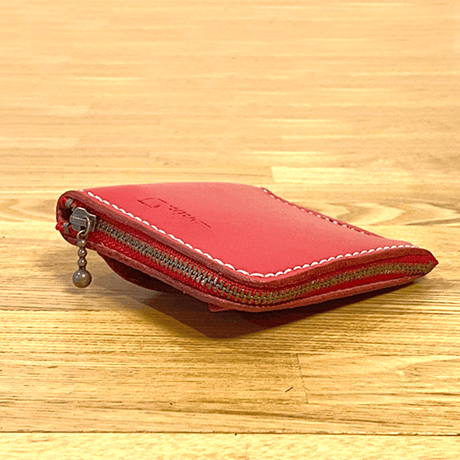 色鮮やかなレッドカラーのハーフ財布/手縫い/一点もの