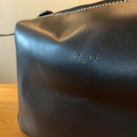 ショルダーバッグ（Lサイズ・ブラック）/手縫い/一点もの