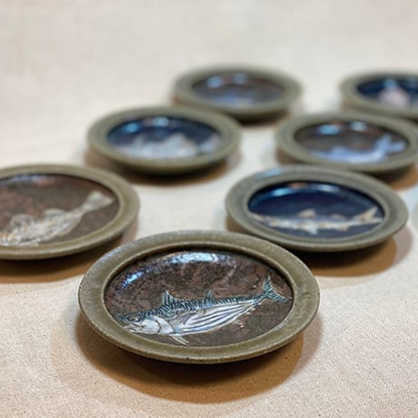 下絵付魚絵小皿／2枚1セット・4タイプ