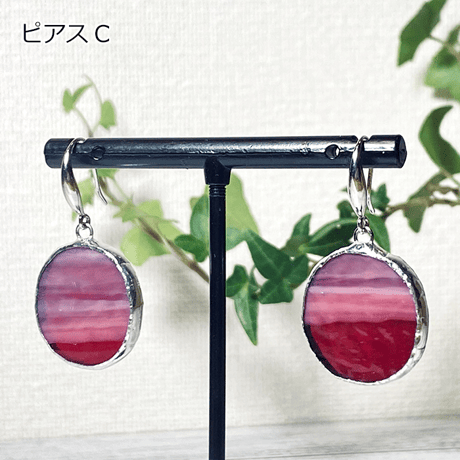 ステンドグラスの ピアス／イヤリング