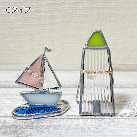 ステンドグラス：びとろたうん《noppo+yotto》