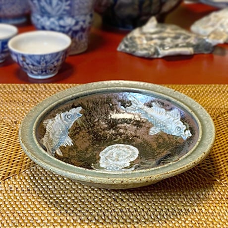魚絵灰釉小鉢