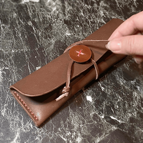 一枚革のスリムペンケース
