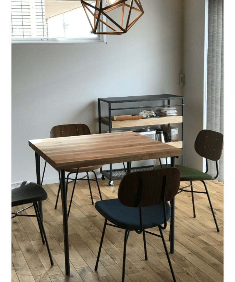 THE TABLE 杉天板 丸棒アイアン脚 | BROOK online store THE TABLE 杉天板 丸棒アイアン脚 | BROOK online store