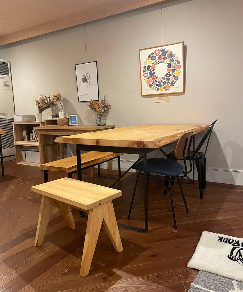尾鷲ヒノキのベンチスツール | BROOK online store