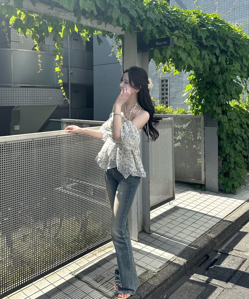 イロン YILON MADE Joli flower blouse ブラック