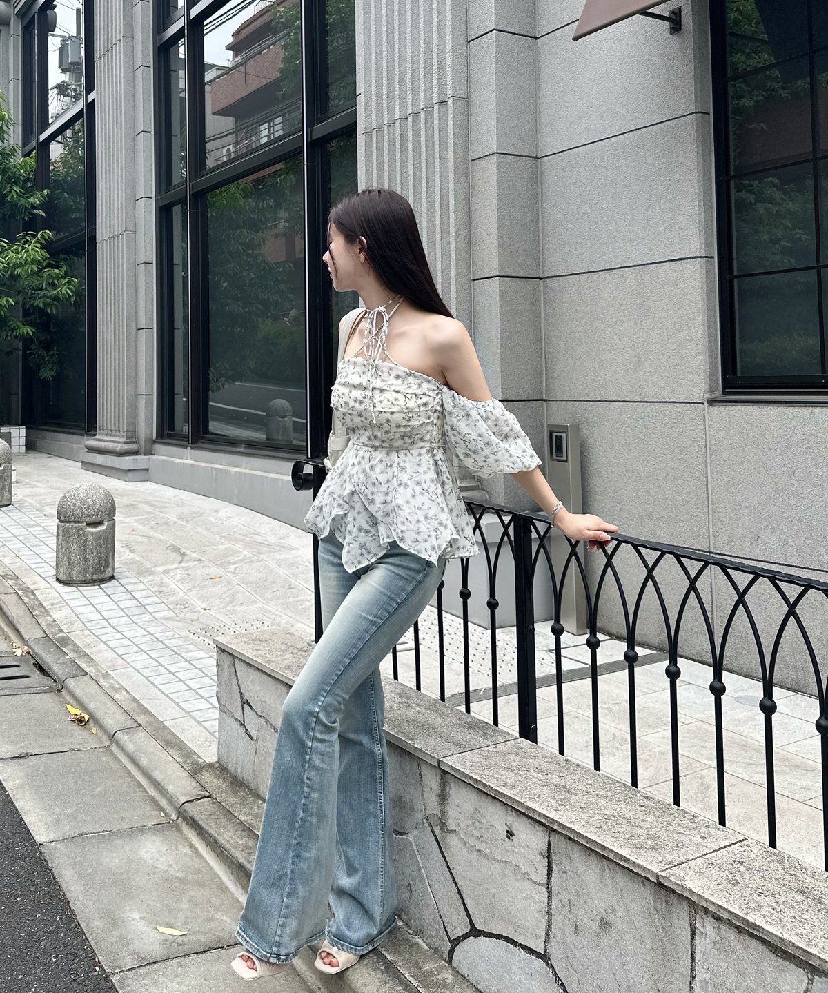 YILON MADE】Joli flower blouse | 【YILON】イロン｜公式オ