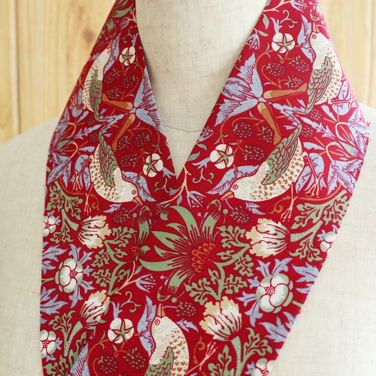 半幅帯　長尺ウィリアムモリス　いちご泥棒　モノトーン×国産コットンリネン　葡萄色 半幅帯 長尺ウィリアムモリス いちご泥棒 モノトーン×国産