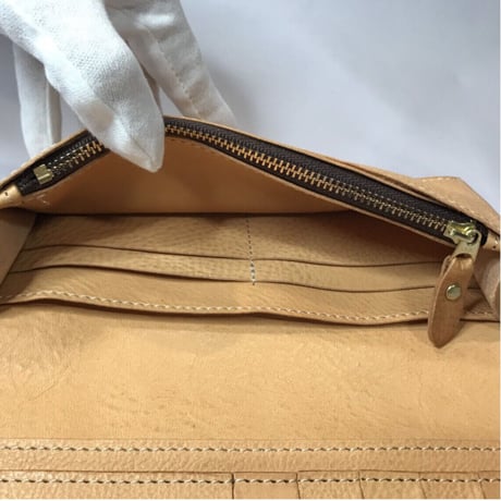 アゴモノガタリ・ヌメ革長財布（二つ折り）