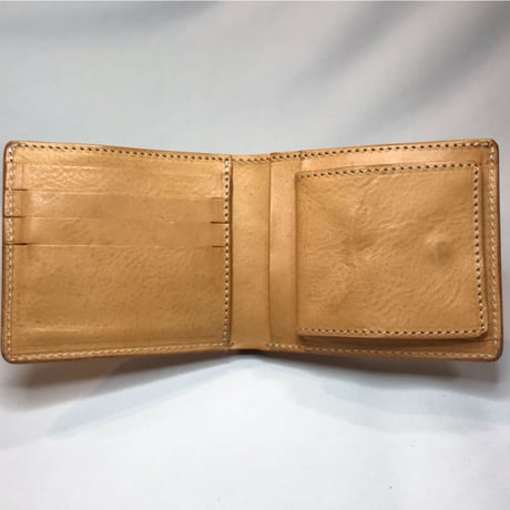 アゴモノガタリ・ヌメ革二つ折財布（ボックス小銭入れ）