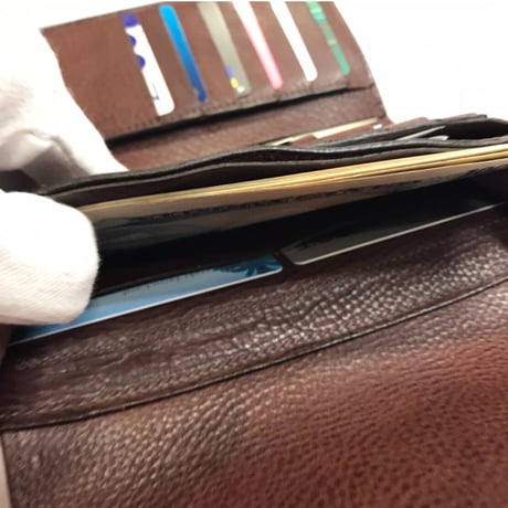 アゴモノガタリ・ヌメ革三つ折り長財布（外ポケット小銭入れ付き）