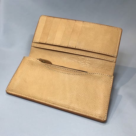 アゴモノガタリ・ヌメ革長財布（二つ折り）