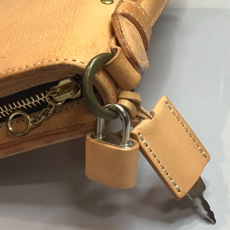 レザークラフト　システム手帳　ケース アゴモノガタリ・ヌメ革システム手帳ケース（バイブルサイズ