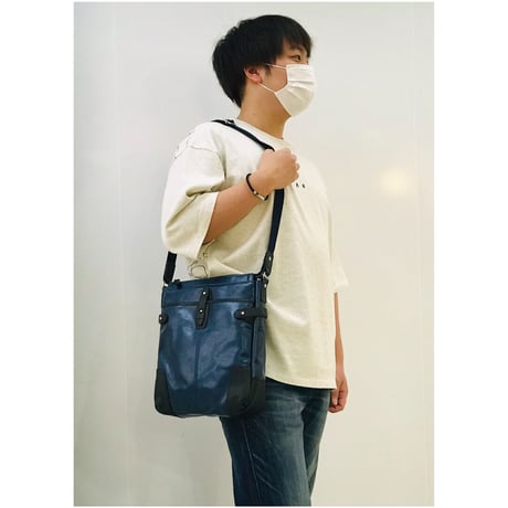 【豊岡鞄】PU×レザーショルダー（Ｌ）