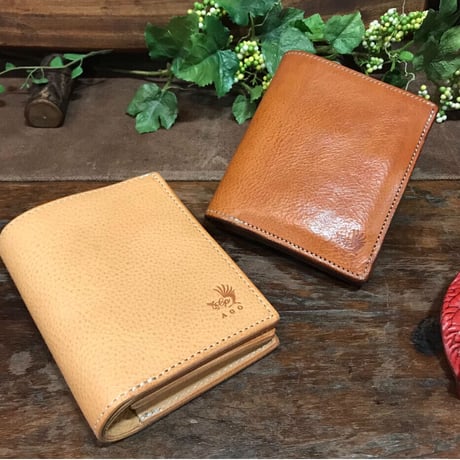 アゴモノガタリ・ヌメ革３連折財布（ミドルサイズ）