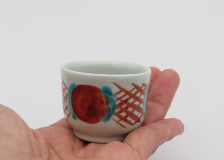 高橋宏彰　色絵磁器赤絵杯1